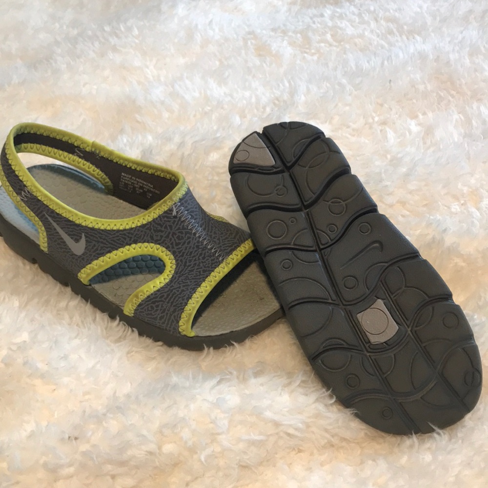 Boys Nike sandals